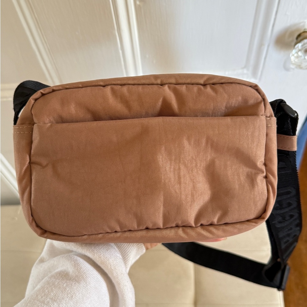 Crossbody Camera Bag Baggu Cocoa.
